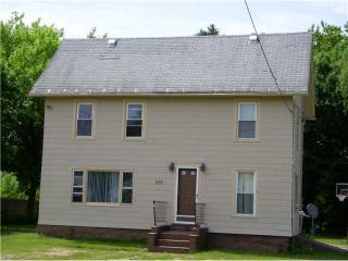 215 Fetzner Rd, Rochester, NY 14626-2245