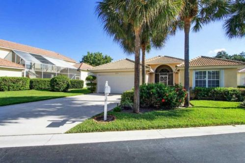 2773 Pointe Cir, West Palm Beach, FL 33413-2154