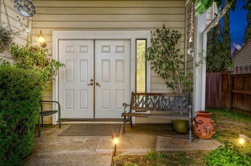 8017 Sawgrass Cir, Citrus Heights, CA 95610-7929