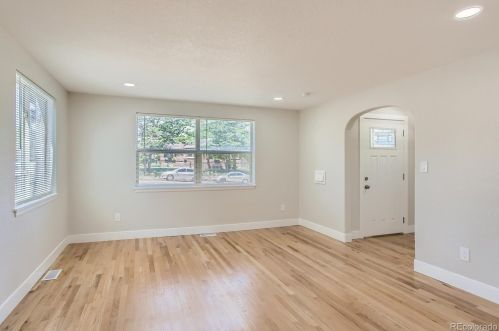 46 Xavier St, Denver CO  80219-1027 exterior