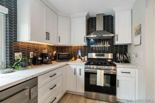 3987 Broadlawn St, San Diego CA 92111-3318 exterior