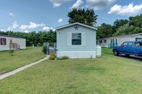 7 Elizabeth Ln, North Windham, CT 06256-1029