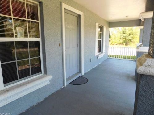 405 Hedgewood St, Lehigh Acres, FL 33974-2694