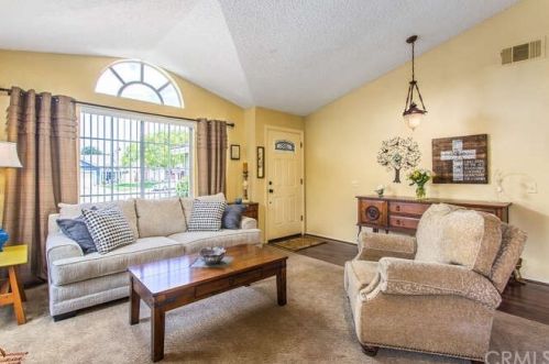 3622 Capriole Rd, Riverside CA  92503-4914 exterior