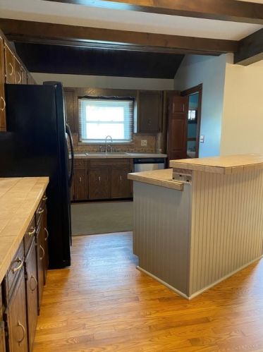 514 Liberty St, Franklin PA  16323-1057 exterior