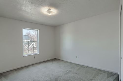 423 Kingsbrook Dr, Mc Donald PA  15057-2667 exterior