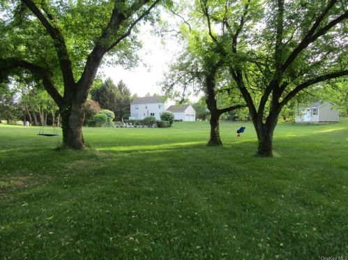 13 Liberty Ct, Montgomery NY  12549-2041 exterior