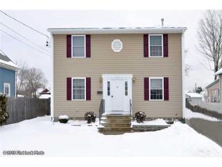 39 Ferris Ave, East Providence RI  02916-1203 exterior