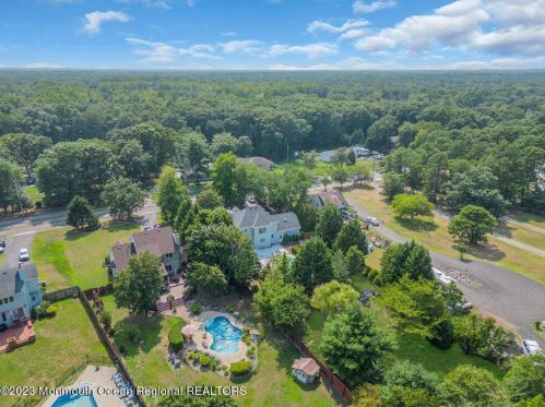 117 Frank Applegate Rd, Jackson Twp NJ  08527-2454 exterior