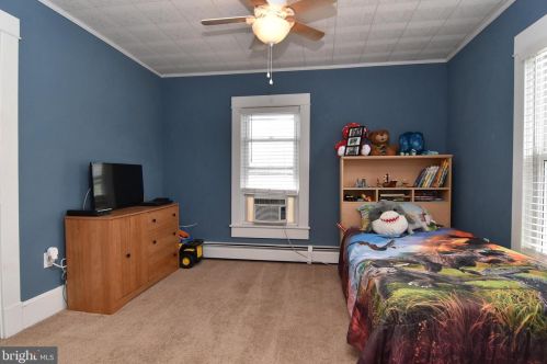 209 Delaware Ave, Harrington DE  19952-1236 exterior