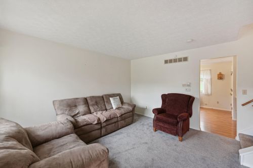 7783 Walnut Creek Dr, Florence KY  41042-2773 exterior