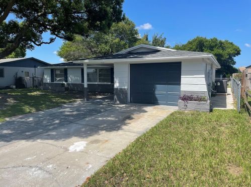 4753 Daphne St, New Port Richey, FL 34652-4732