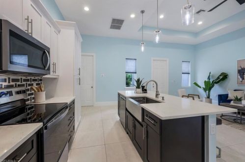 4875 20th Ave, Naples FL  34117-9194 exterior