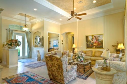 5076 Post Oak Ln, Naples FL  34105-4526 exterior