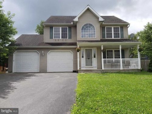 808 7th Ave, Parkesburg, PA 19365-1356