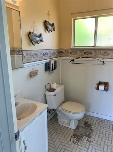 909 Tehama Dr, Lodi CA  95242-9553 exterior