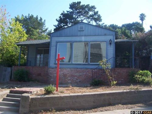 703 Grandview Dr, Pacheco CA  94553-1313 exterior