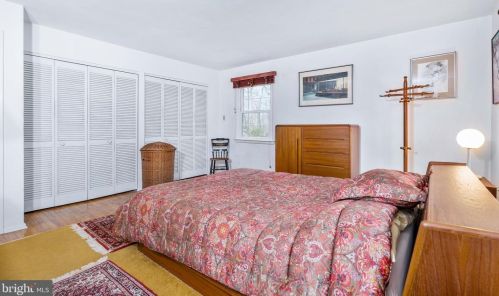 10 Cliffe Dr, Wilmington DE  19809-1602 exterior