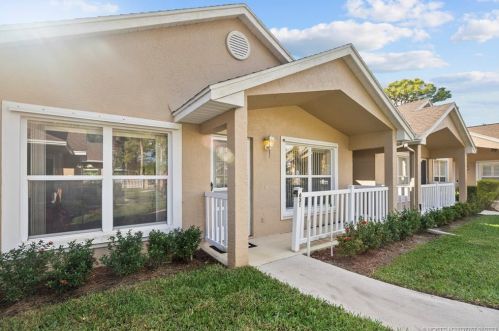 631 San Remo Cir, Fort Pierce, FL 34986-1723