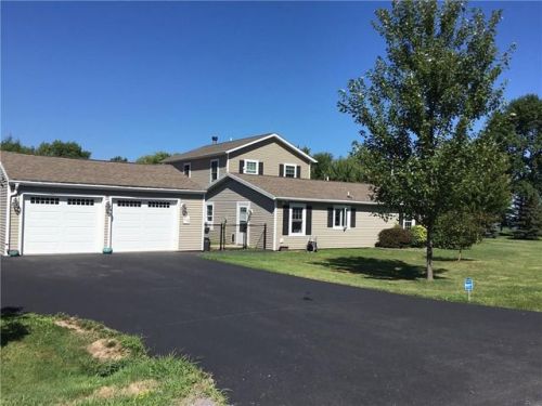 15100 Jones Beach Dr, Kent, NY 14477-9780
