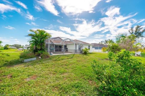 4166 39 Ave, Cape Coral FL  33993-5507 exterior