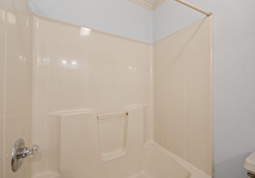 246 Church Rd, Allenstown NH  03275-2903 exterior