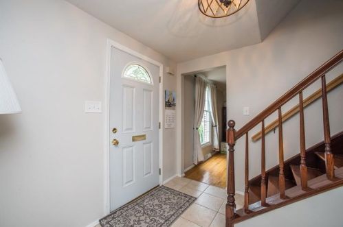 306 Picture Dr, Pittsburgh, PA 15236-4537