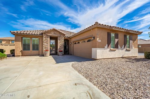 6899 Onyx Dr, Chandler, AZ 85249-7203