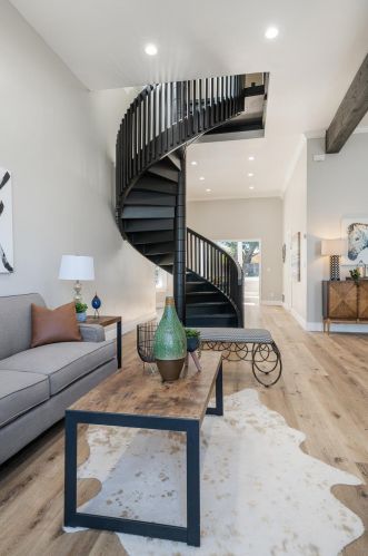 1433 Adeline St, Oakland CA  94607-2800 exterior