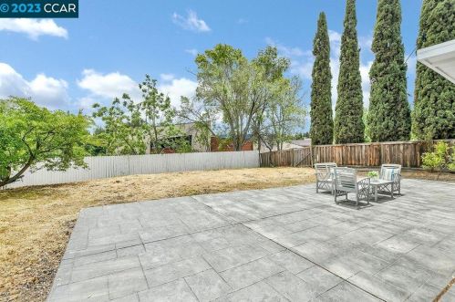 524 Palm Ave, Pacheco CA  94553-4022 exterior