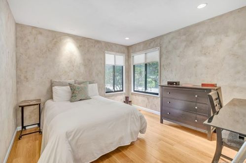 75 Honeysuckle Hill Ln, Bridgeport CT  06612-1145 exterior