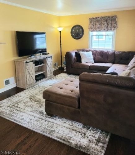 48 Perry St, Whippany NJ  07981-1910 exterior