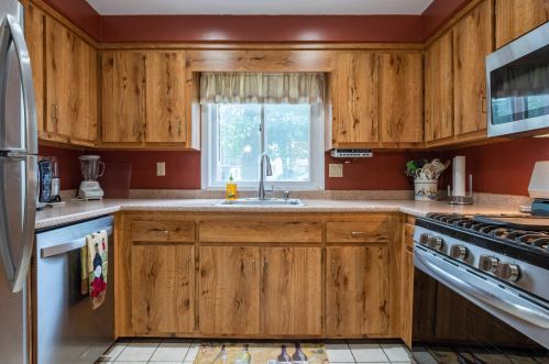 3 Pitford Way, Nashua NH  exterior