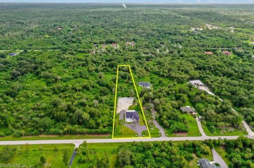 4142 22nd Ave, Naples, FL 34120-8957