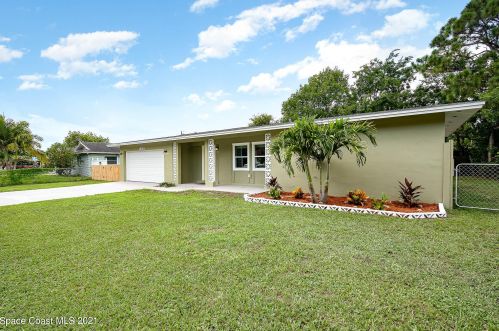 1890 White Sands Dr, Titusville FL  32780-4652 exterior