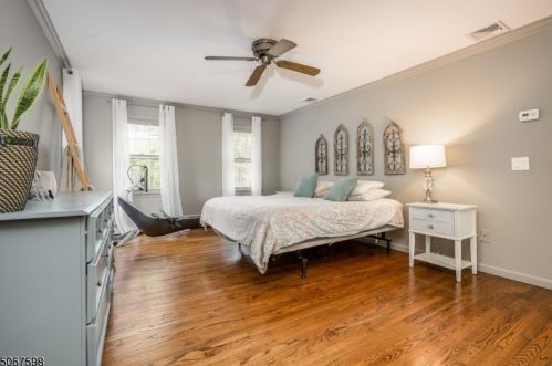 14 Pine Hill Rd, Annandale NJ  08801-3503 exterior