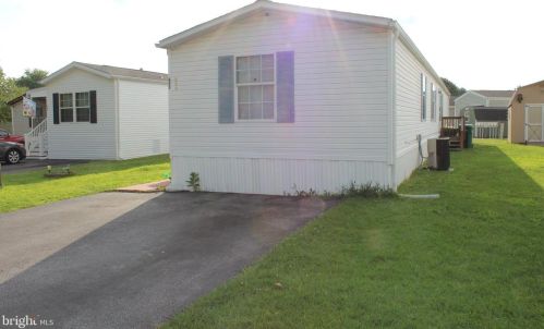 655 Huckleberry Ave, Bear, DE 19701-1340
