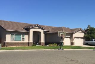 1055 Halton Ct, Galt, CA 95632-3164