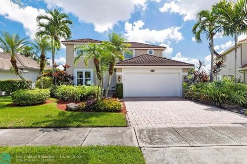17836 15 Ct, Hollywood FL 33024-4602 exterior