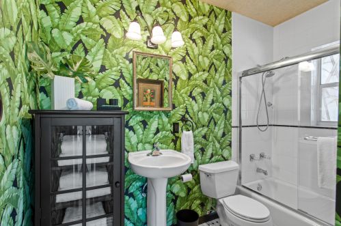 330 7th Ave, Delray Beach FL  33483-5521 exterior