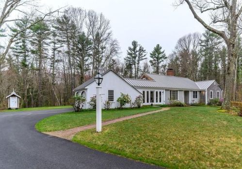 17 Towne Rd, Boxford, MA 01921-2213