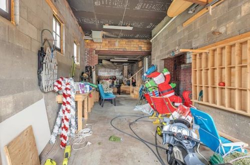 2620 10th Ave, Beaver Falls PA  15010-3711 exterior