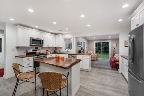 720 Village Run Rd, Boswell, PA 15531-2633