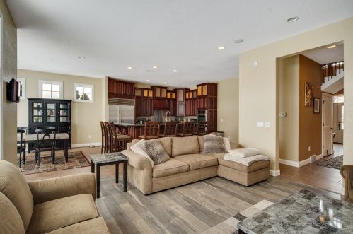 715 Silver Dr, Holmen, WI 54636-8719