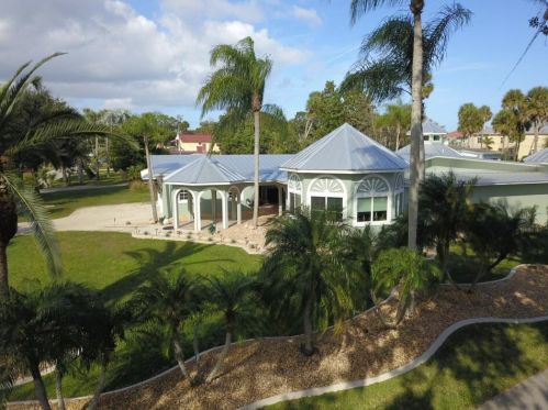 3 Cedar St, Daytona Beach FL  32127-6416 exterior