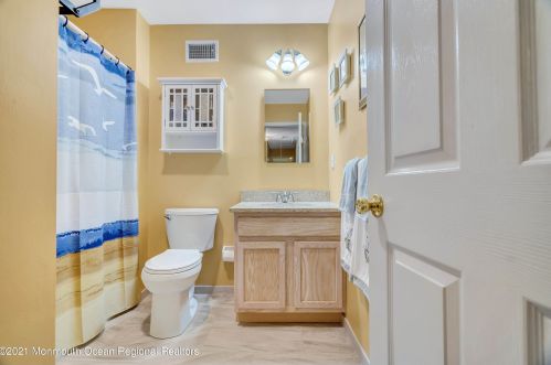 305 Bartley Rd, Jackson Twp NJ  08527-1166 exterior