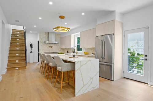 4552 Ethel Ave, North Hollywood CA  91605-4703 exterior