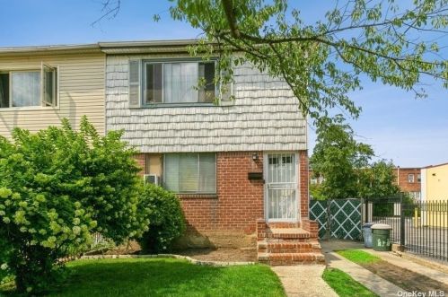 218-41 100th Ave, Jamaica, NY 11429-3233