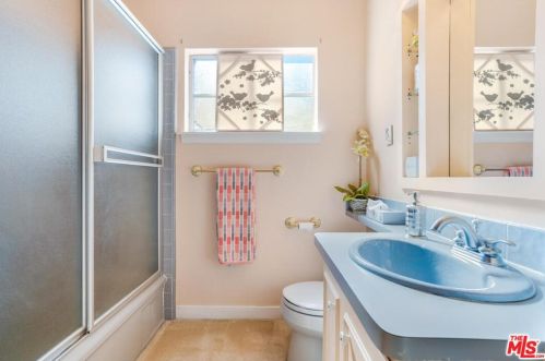 5726 Aldea Ave, Van Nuys CA 91316-1416 exterior