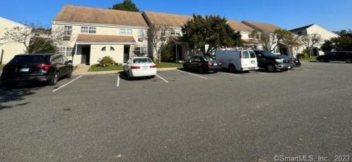 1241 Washington St, Middletown, CT 06457-2922